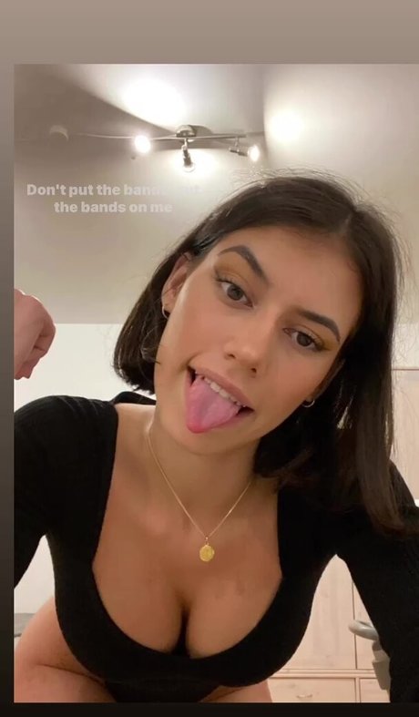 juliiee kim ヌードのポルノスター ギャラリー