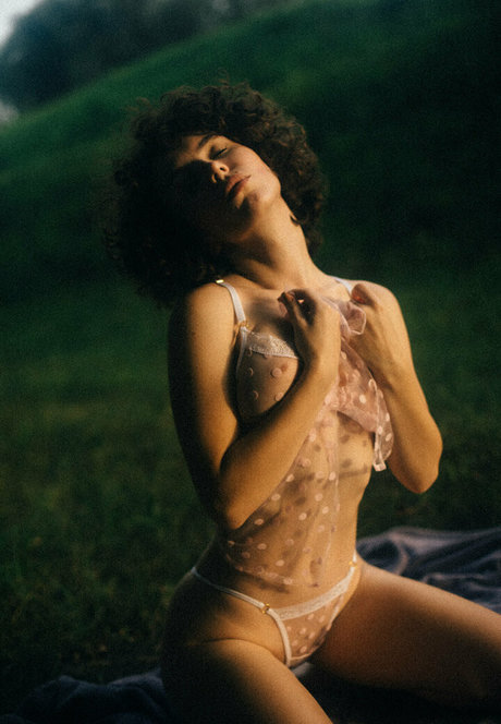 巨乳ディープスロートオンリーファンズ 美しいxxx 画像