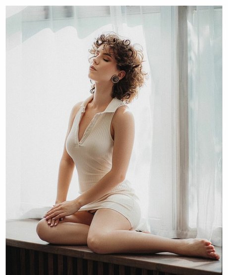 ティーンウェブカメラオンリーファンズ 無料 写真