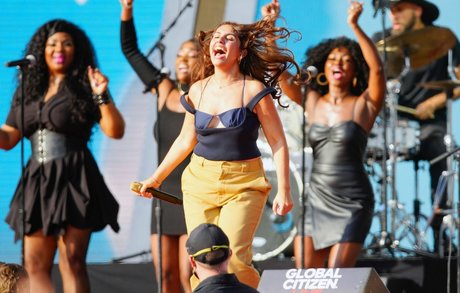 アジアンジム オンリーファンズ 無料ポルノ 写真