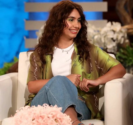 ミラーセルフィーオンリーファンズ セクシーヌード 写真