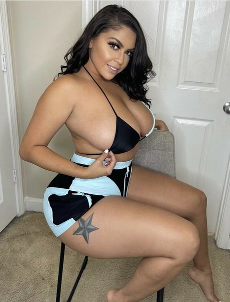 Jessenia Rebecca 最高のポルノスター 写真