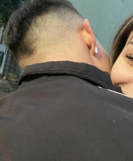 Micaela Perlezzi セックススター 写真