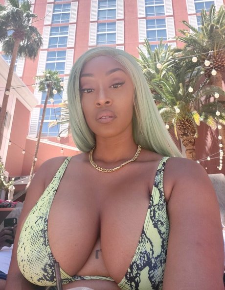 LavendaMonroe ポルノスター 画像