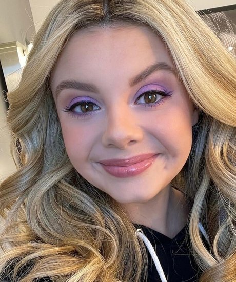 アジア人ニューハーフオンリーファンズ 無料セックス 写真