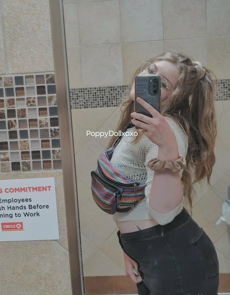 poppydollxoxo スター ヌード 画像