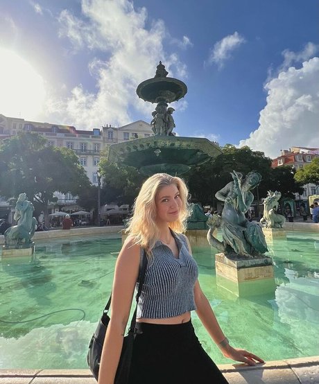 Bouncyloon アダルトモデル アーカイブ