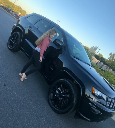 お尻を広げるオンリーファンズ HD 画像