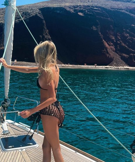 裸の女の子オンリーファンズ 無料セクシー 画像