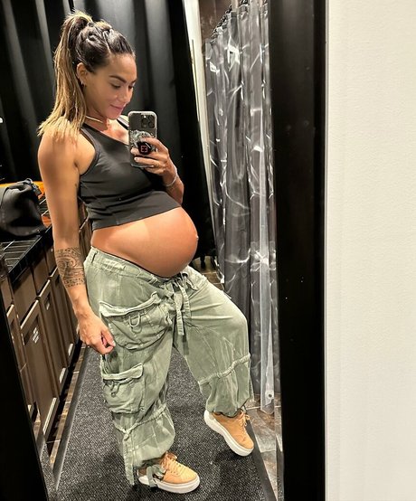 Hannah Eden Fitness 美しいスター 写真