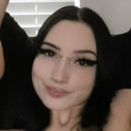 Emilyy Manson ポルノスター アーカイブ