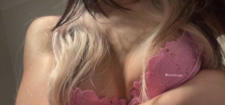 Smolkcqze ホットスター 写真