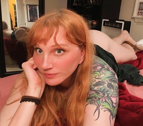 ワークアウト オンリーファンズ 無料ヌード 写真