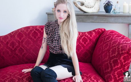 オイルを塗った巨乳オンリーファンズ ポルノ アーカイブ