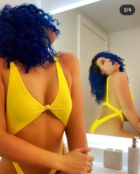 Super Hot Stripper Finsta ポルノスター ヌード 写真