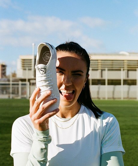 Female Football トップ女優 写真