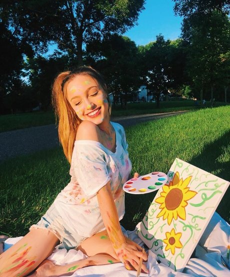 Sydney Serena セクシーなポルノスター 写真