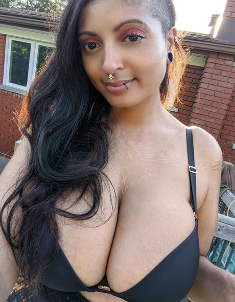 アナルxxx オンリーファンズ 裸 画像