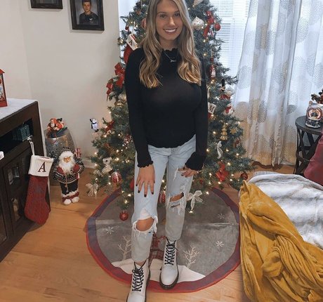 Sierra Bate セクシーなポルノスター 画像