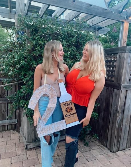 曲線美のxxx オンリーファンズ 美しい裸 写真