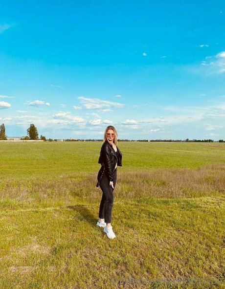 軍事オンリーファンズ 無料裸 画像