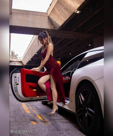 ジムのインフルエンサーオンリーファンズ ポルノ 写真