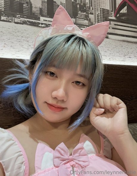 弁護士オンリーファンズ セクシー裸 画像