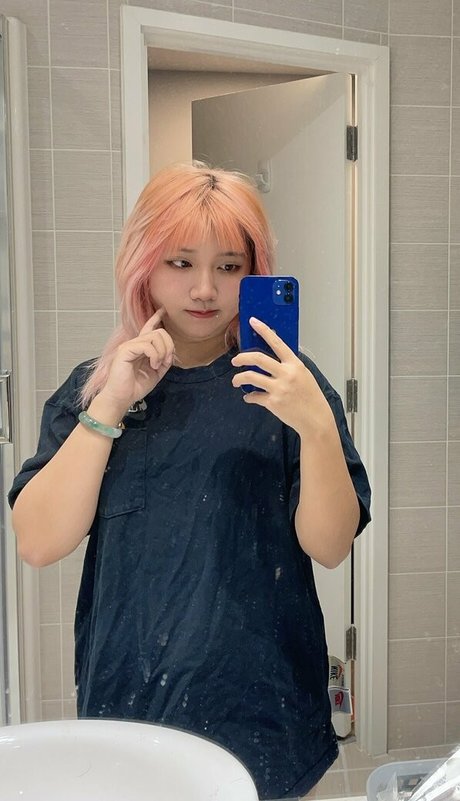 leynnercutie アートモデル 写真