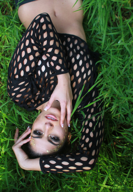 毛深いアジア人オンリーファンズ 無料セックス 写真