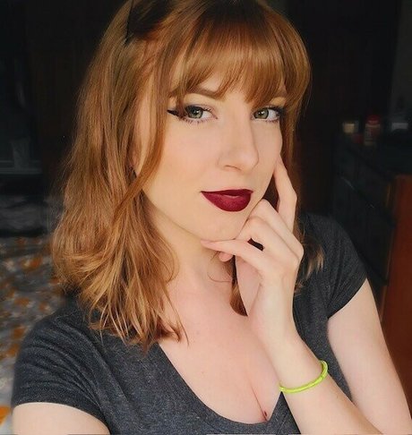 乳首 オンリーファンズ 素敵 写真