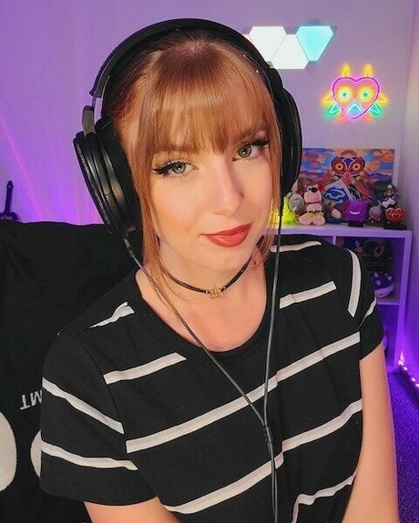 MaryMajora プロフィール写真