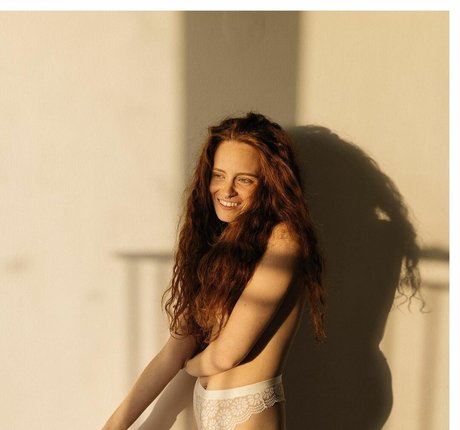 Dana And Marina Kushnir 限定スター ギャラリー