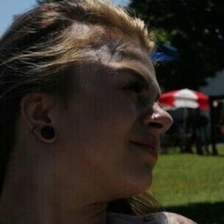 angieberbuer アダルトモデル ギャラリー