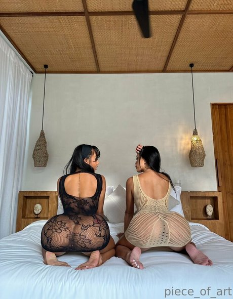 Carla PieceArt スター 裸 写真