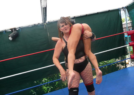 Tanya Danielle 完璧なモデル 写真