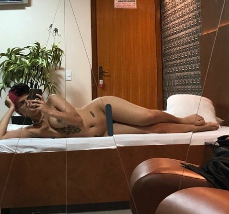 Sad Steh 最高のポルノスター 写真