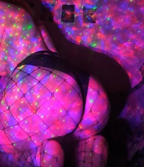 lisiyelf ポルノスター パーフェクト 写真