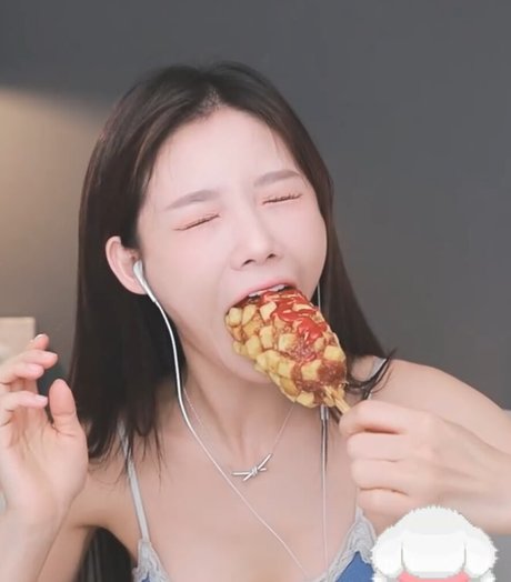 sara44244 xxxポルノスター 画像