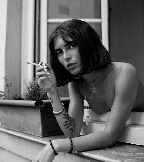 Chloemodele 無料女優 写真