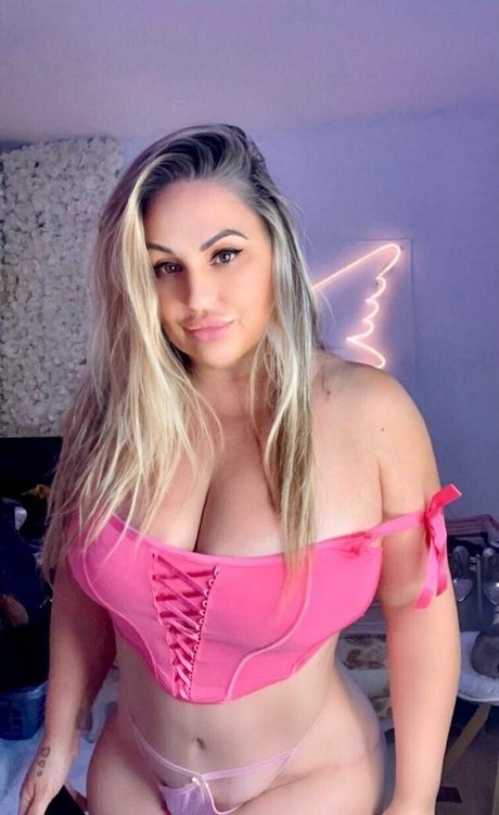 カーリーエボニーオンリーファンズ ポルノ ギャラリー