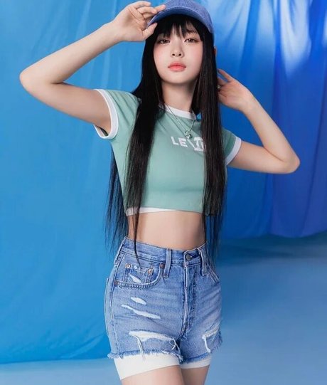 軍事オンリーファンズ えろ 画像