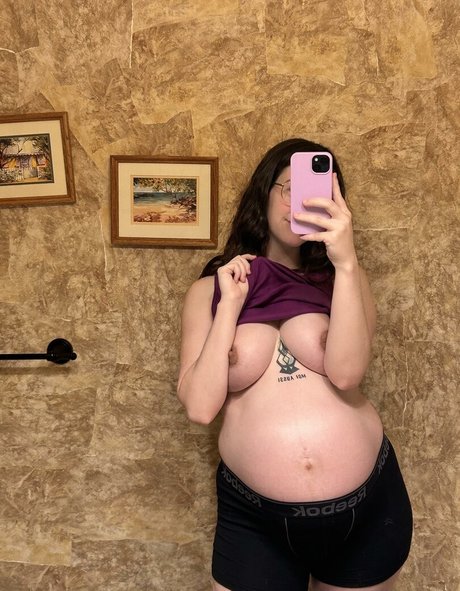 パンツを食い込ませるオンリーファンズ 無料 写真