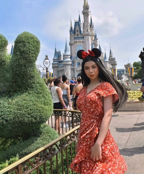 Fatima Guevara アートモデル 写真