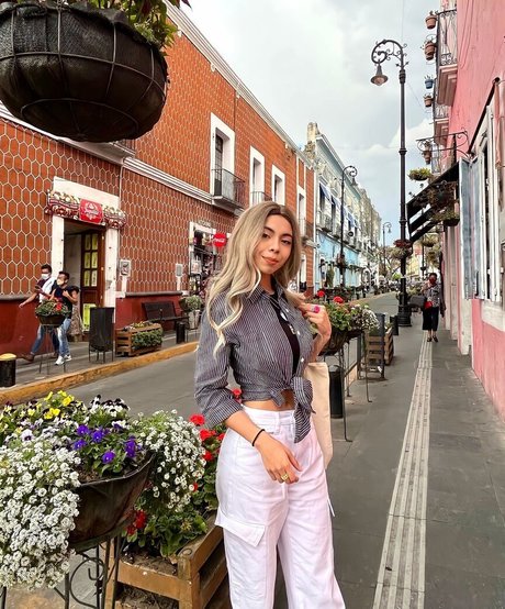 Fatima Guevara トップポルノスター 画像