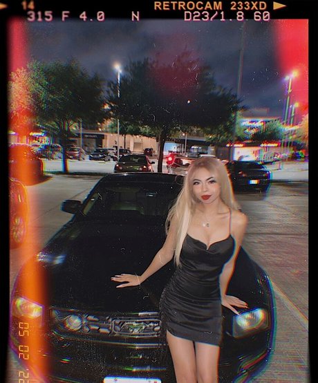 Fatima Guevara 独占ポルノスター 写真