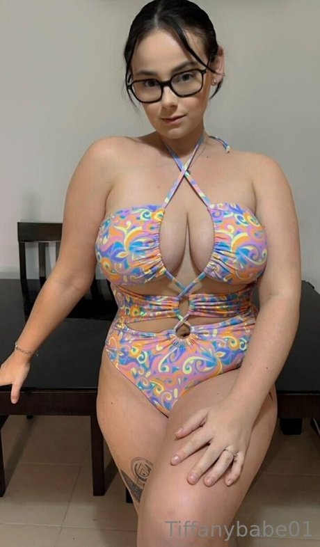 tiffanybabe01 完璧なモデル 写真