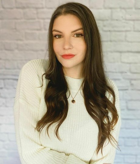 katestark ポルノ女優 画像