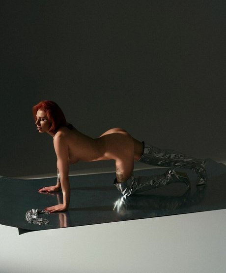 レズビアン乱交オンリーファンズ ホットセクシー 画像