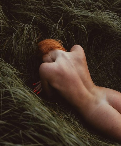 Ira Filonchuk ヌードモデル 写真