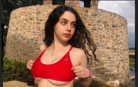 Gali gool 高品質のポルノスター 写真